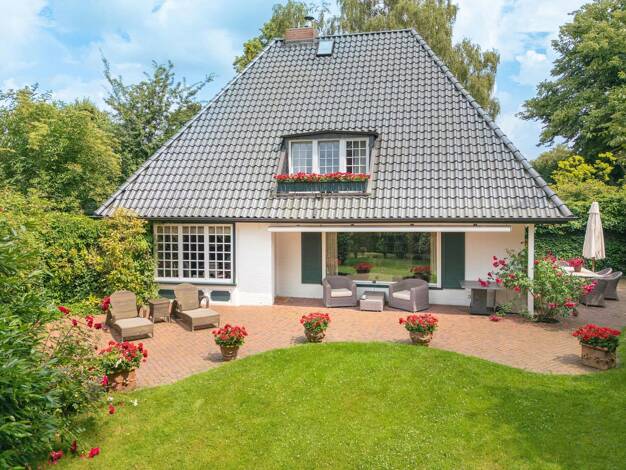 Villa zum Kauf 2.390.000 € 5,5 Zimmer 154 m² 1.105 m² Grundstück Othmarschen Hamburg 22605