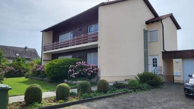 Wohnung zur Miete 840 € 3 Zimmer 105 m² Alteglofsheim 93087