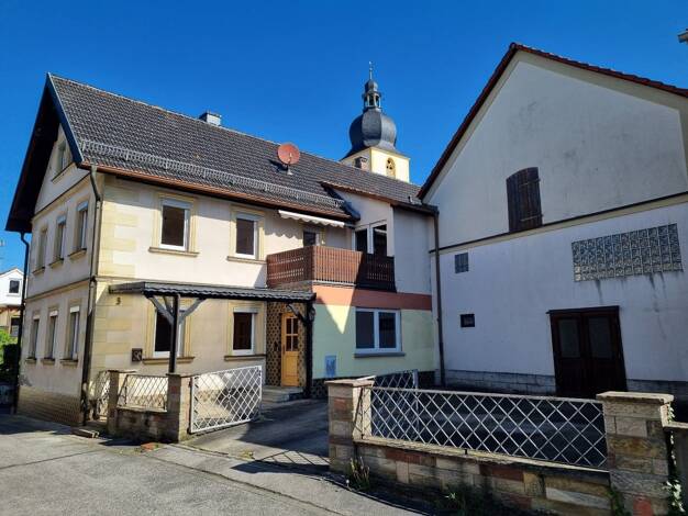 Einfamilienhaus zum Kauf 235.000 € 7 Zimmer 190 m² 580 m² Grundstück frei ab sofort Rentweinsdorf Rentweinsdorf 96184