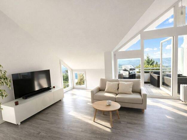 Wohnung zur Miete 1.350 € 4 Zimmer 90 m² Neckarhalde Esslingen 73733