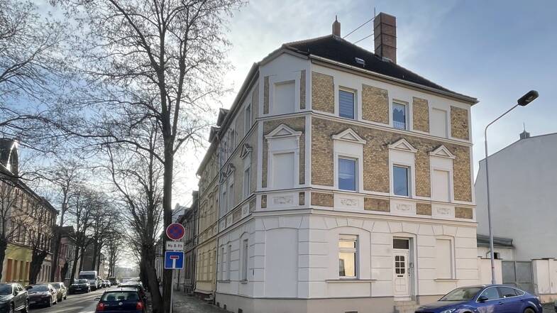 Mehrfamilienhaus zum Kauf 170.000 € 9 Zimmer 240 m² 225 m² Grundstück Bernburg Bernburg 06406