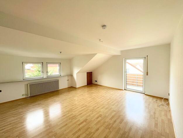 Wohnung zur Miete 775 € 4 Zimmer 96 m² 2. Geschoss Weisendorf Weisendorf 91085