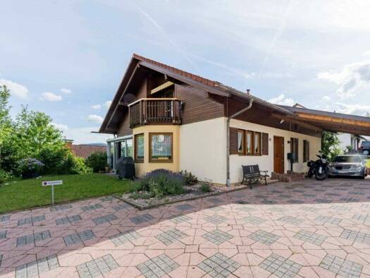 Mehrfamilienhaus zum Kauf provisionsfrei 635.000 € 6,5 Zimmer 218 m² 718 m² Grundstück Grunholz Laufenburg (Baden) 79725
