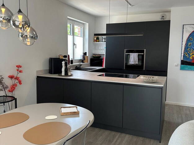 Wohnung zur Miete 1.555 € 3 Zimmer 107,7 m² 1. Geschoss frei ab 01.08.2026 Friedrichstraße 5 Tornesch 25436