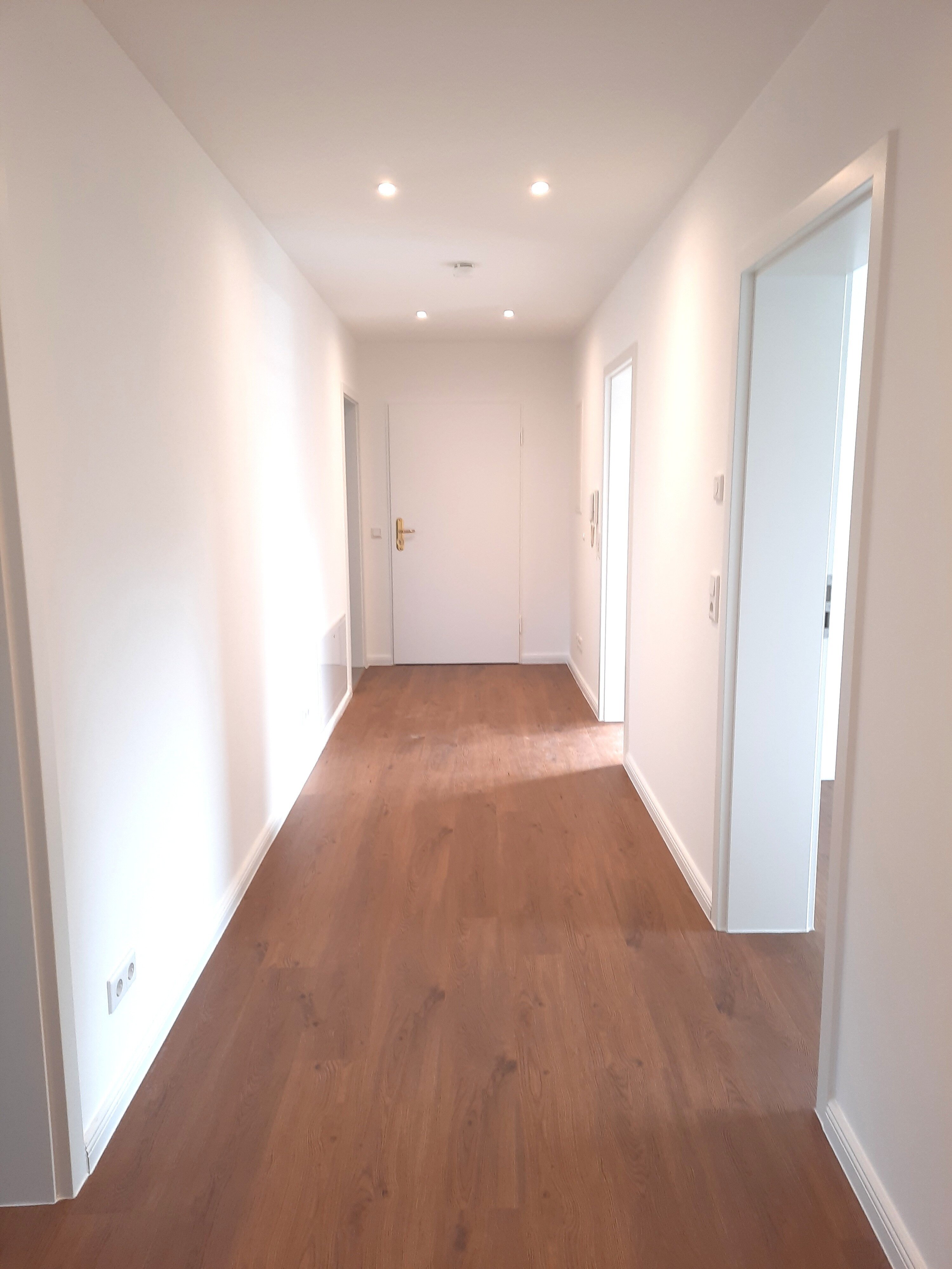 Wohnung zur Miete 1.500 € 3 Zimmer 106 m²<br/>Wohnfläche 1.<br/>Geschoss ab sofort<br/>Verfügbarkeit Gieshügeler Str. Gerbrunn 97218