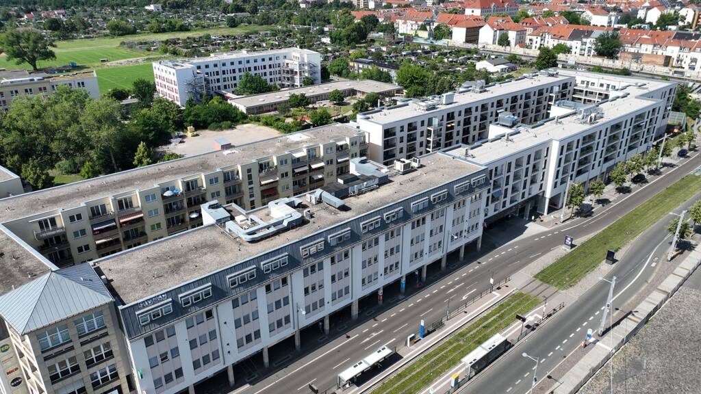 Studio zur Miete 427 € 1 Zimmer 42,7 m² 4. Geschoss frei ab sofort Saalfelder Straße 16 Neulindenau Leipzig 04179