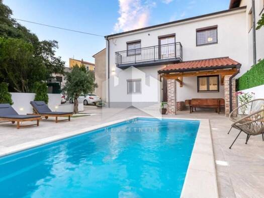 Haus zum Kauf 535.000 € 4 Zimmer 110 m² Novi Vinodolski