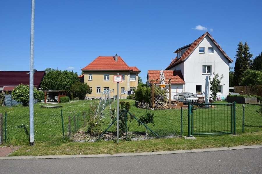 Haus zum Kauf 890.000 € 12 Zimmer 310 m²<br/>Wohnfläche 2.037 m²<br/>Grundstück Großobringen 99439