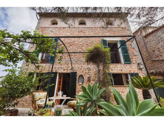 Villa zum Kauf 1.450.000 € 4 Zimmer 153 m² 369 m² Grundstück Deià 07179