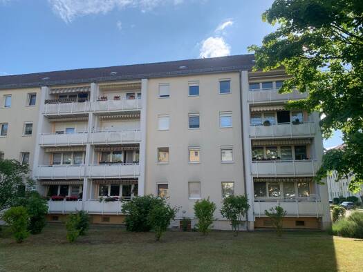 Wohnung zur Miete 600 € 4 Zimmer 76 m² Geschoss 3/3 frei ab 01.07.2026 Cottbuser Straße Weida Riesa 01587