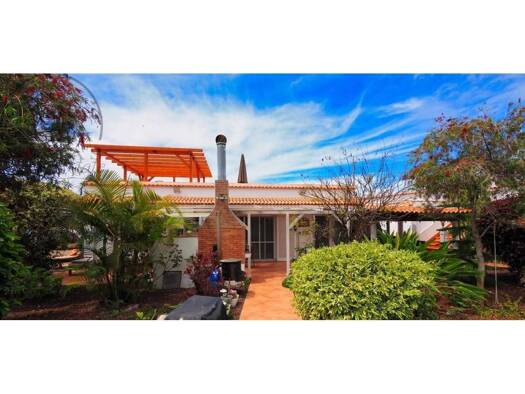 Chalet zum Kauf 475.000 € 1 Zimmer 177 m² 1.745 m² Grundstück Icod de los Vinos 38430