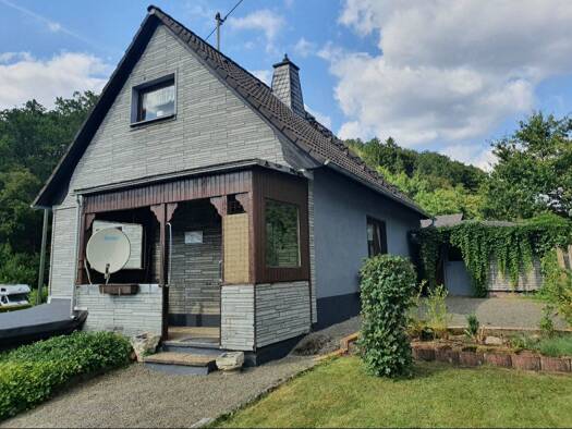 Einfamilienhaus zum Kauf provisionsfrei 229.000 € 4 Zimmer 95 m² 955 m² Grundstück frei ab sofort Oesinghausen Engelskirchen 51766