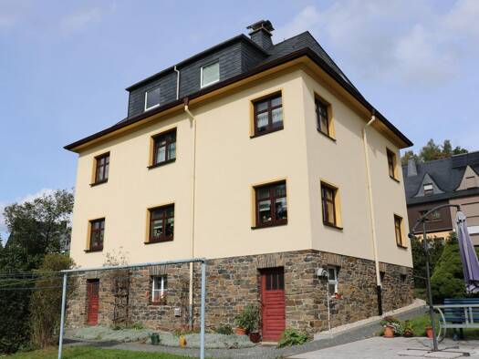 Mehrfamilienhaus zum Kauf 199.000 € 6 Zimmer 180 m² 1.640 m² Grundstück Schwarzenberg 08340