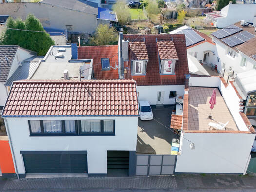 Einfamilienhaus zum Kauf 797.500 € 7 Zimmer 273 m² 373 m² Grundstück Wallau Hofheim am Taunus / Wallau 65719