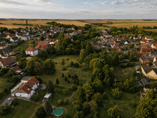 Einfamilienhaus zum Kauf 165.000 € 9 Zimmer 200 m² 1.965 m² Grundstück Langendorf Weißenfels 06667