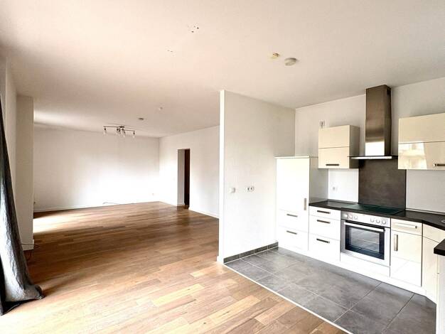 Wohnung zur Miete 1.200 € 3 Zimmer 111,3 m² frei ab sofort Innenstadt Kaiserslautern 67655