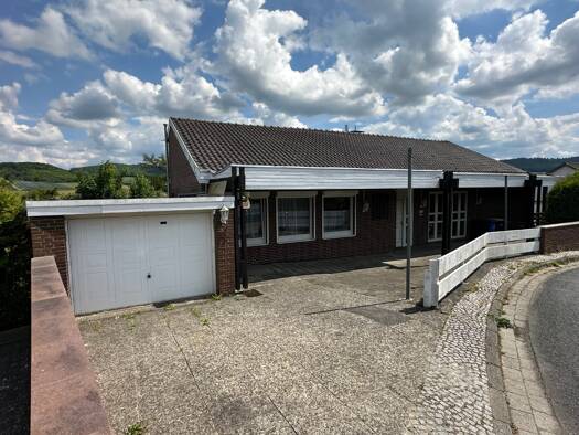 Einfamilienhaus zum Kauf 399.000 € 7 Zimmer 280 m² 1.801 m² Grundstück Wesseln Bad Salzdetfurth 31162