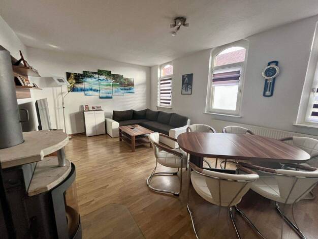 Wohnung zur Miete 550 € 3 Zimmer 87 m² frei ab sofort Neustadt Neustadt bei Coburg 96465