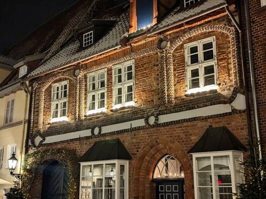 Einfamilienhaus zum Kauf 1.455.000 € 9 Zimmer 300 m² 254 m² Grundstück Altstadt Lüneburg 21335