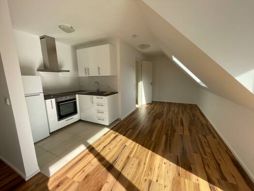 Wohnung zur Miete 530 € 1 Zimmer 35 m² Geschoss 2/2 frei ab 15.01.2026 Versbacher Straße 214 d Versbach Würzburg 97078