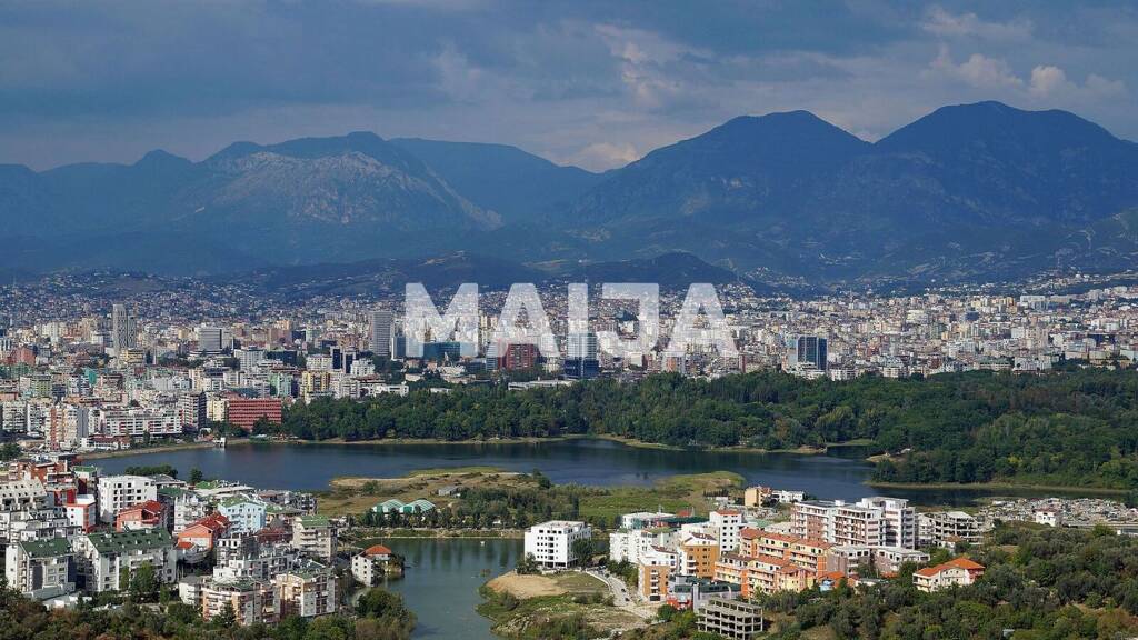 Reihenmittelhaus zum Kauf 1.800.000 € 9 Zimmer 600 m² 200 m² Grundstück Rruga Adem Jashari Tiranë 1001