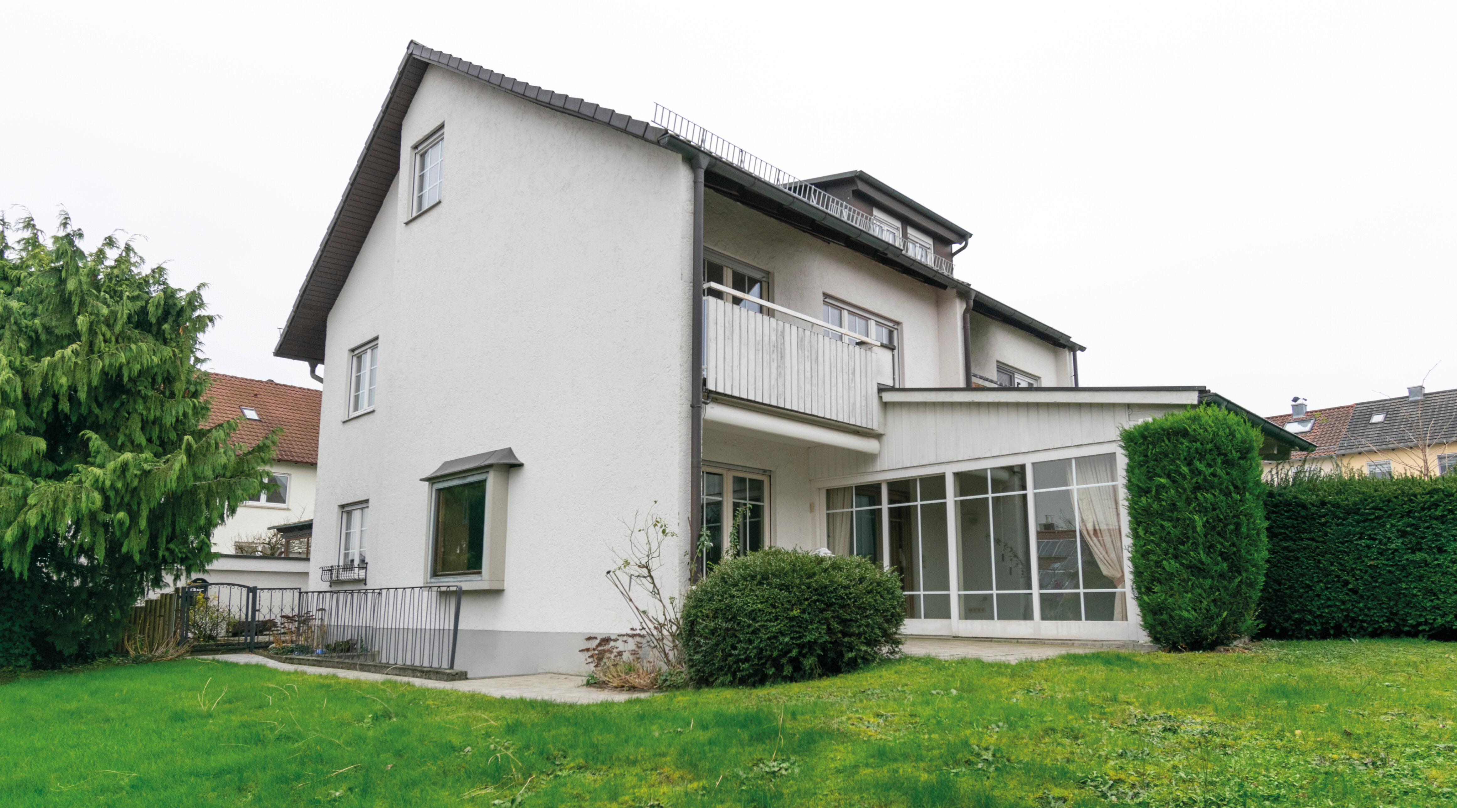 Doppelhaushälfte zum Kauf 329.000 € 6,5 Zimmer 115 m²<br/>Wohnfläche 441 m²<br/>Grundstück ab sofort<br/>Verfügbarkeit Öhringen Öhringen 74613