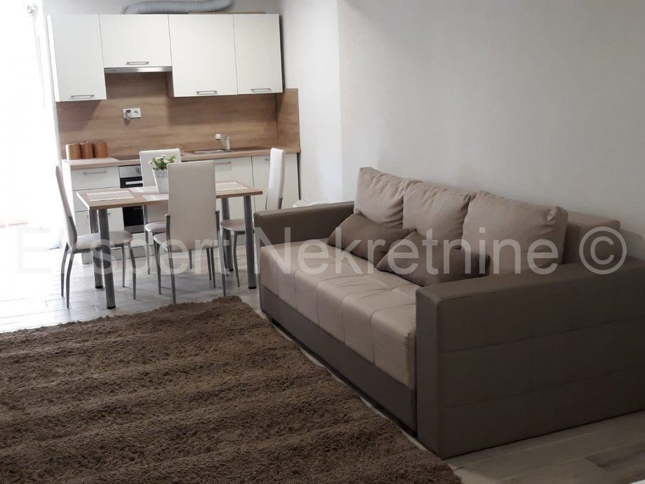 Wohnung zum Kauf 106.000 € 1 Zimmer 39 m²<br/>Wohnfläche 1.<br/>Geschoss Primosten center