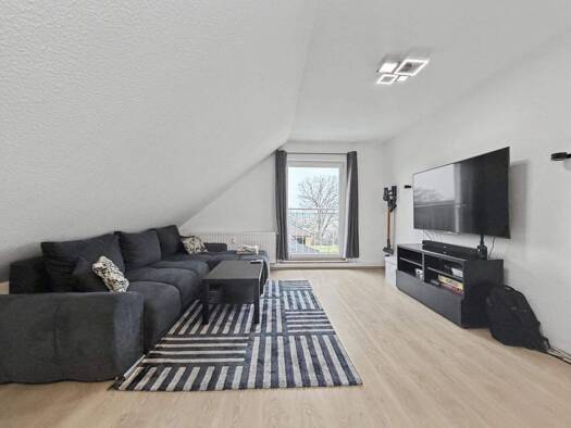 Wohnung zur Miete 294 € 2 Zimmer 40 m² 2. Geschoss frei ab 01.06.2026 Lohnder Straße 8A Lohnde Seelze 30926