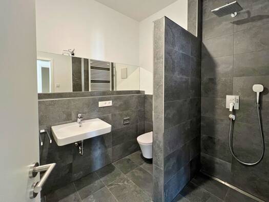 Wohnung zum Kauf - Erstbezug 349.900 € 2 Zimmer 67 m² Langenau 89129