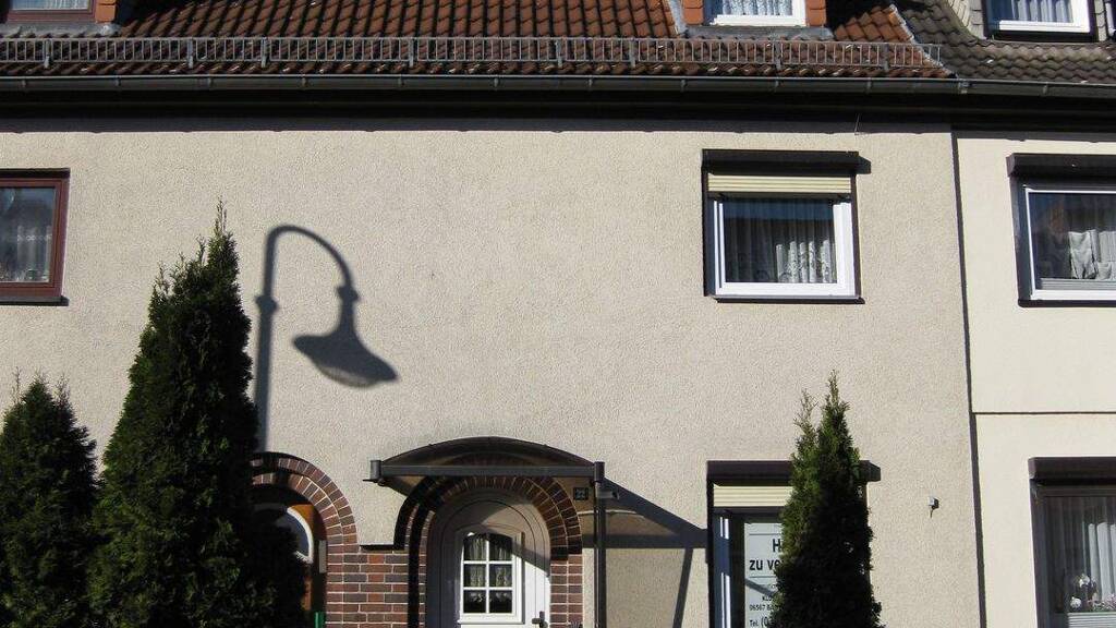 Immobilie in Nordhausen - Reihenhaus mit Garten und Garage! - Bild 0