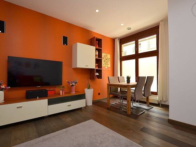 Wohnung zur Miete auf Zeit 1.210 € 2 Zimmer 60 m² frei ab 01.09.2026 Altstadt Würzburg 97070