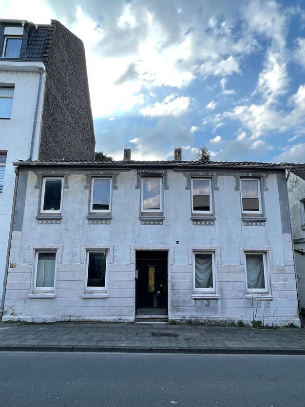 Reihenmittelhaus zum Kauf provisionsfrei 129.500 € 10 Zimmer 248 m² 438 m² Grundstück Steinhammerstraße 89 Marten Dortmund 44379