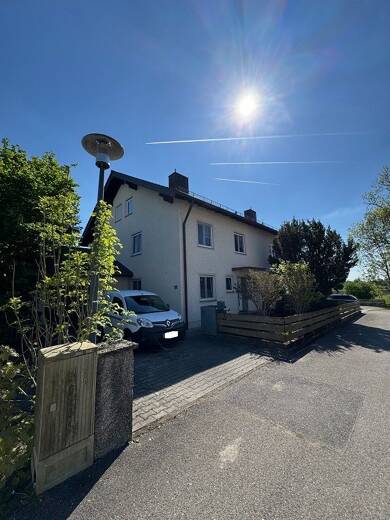 Haus zum Kauf 599.500 € 5 Zimmer 118 m² 380 m² Grundstück Herzog Straße 21 Langenpreising Langenpreising 85465
