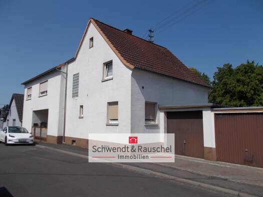 Einfamilienhaus zum Kauf 329.000 € 6 Zimmer 137 m² 689 m² Grundstück Mittel-Gründau Gründau 63584