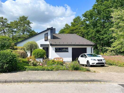 Haus zum Kauf 319.000 € 5 Zimmer 143 m² 1.337 m² Grundstück frei ab sofort Rischenau Lügde 32676