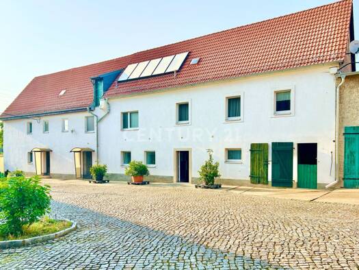 Doppelhaushälfte zum Kauf 150.000 € 4 Zimmer 68 m² 250 m² Grundstück Radebeul 01445