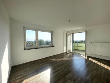 Wohnung zum Kauf 149.000 € 2 Zimmer 51,1 m² 3. Geschoss frei ab sofort Holstentor - Nord Lübeck 23556