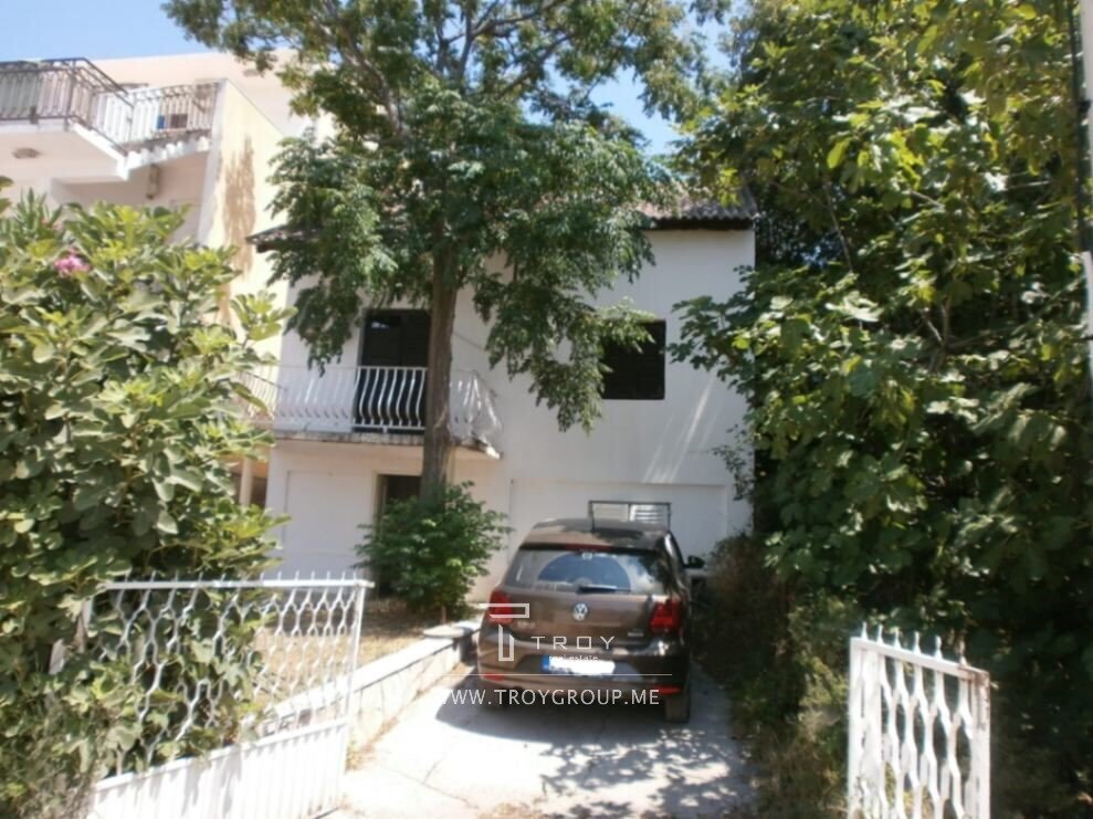 Einfamilienhaus zum Kauf 80.000 € 2 Zimmer 80 m²<br/>Wohnfläche 200 m²<br/>Grundstück Bar, Montenegro 85000