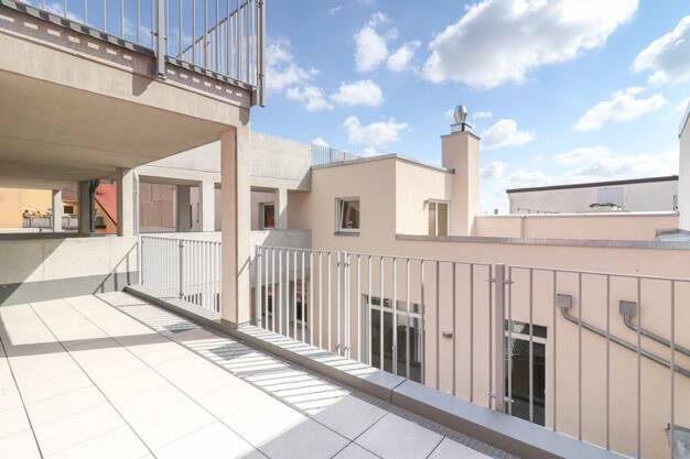 Wohnung zur Miete - Erstbezug 2.200 € 3 Zimmer 118,6 m² Dachgeschoss, 3. Geschoss frei ab 01.09.2025 Burgergäßchen 4 Jakobervorstadt - Nord Augsburg 86150
