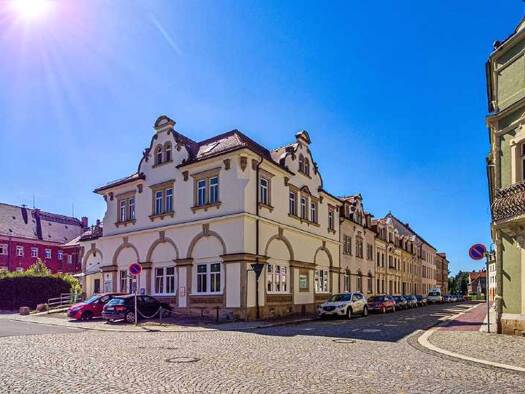 Wohnung zur Miete 700 € 4,5 Zimmer 131 m² frei ab sofort Dr.-Wilhem-Külz-Straße 22 Neustadt Neustadt in Sachsen 01844