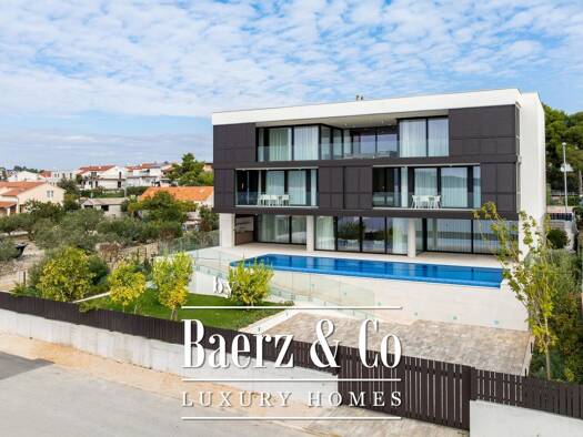 Villa zum Kauf 8.300.000 € 9 Zimmer 706 m² 1.311 m² Grundstück Šibenik