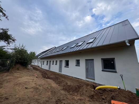 Reihenmittelhaus zur Miete - Erstbezug 1.600 € 4 Zimmer 120 m² 2.500 m² Grundstück frei ab 01.12.2025 Fruerlund Flensburg 24943