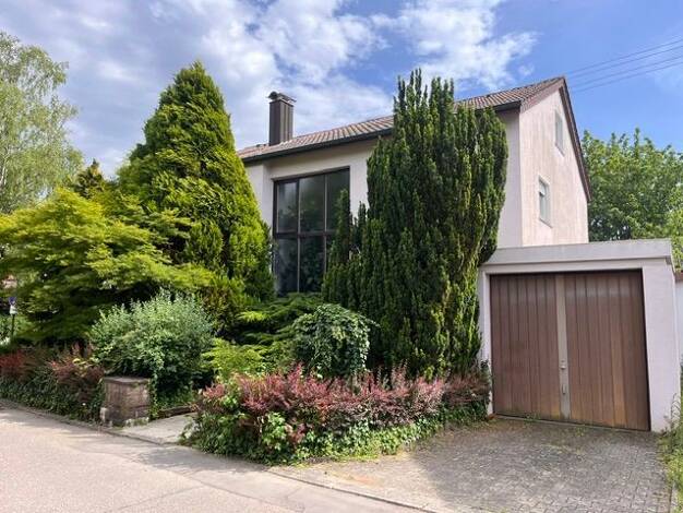 Einfamilienhaus zum Kauf 660.000 € 8 Zimmer 225 m² 565 m² Grundstück frei ab sofort Wormser Straße 21 Kirchhausen Heilbronn 74078