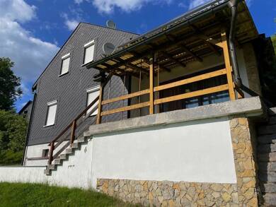 Einfamilienhaus zum Kauf 119.000 € 4 Zimmer 95 m² 750 m² Grundstück frei ab sofort Fliederweg 4 Suhl Suhl 98527