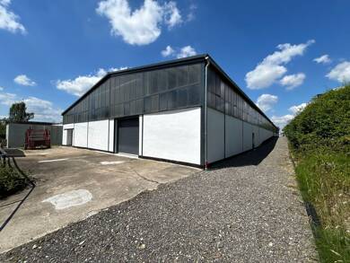Produktionshalle zur Miete 5.650 € 1.680 m² Lagerfläche teilbar ab 570 m² Detmold / Spork-Eichholz 32760
