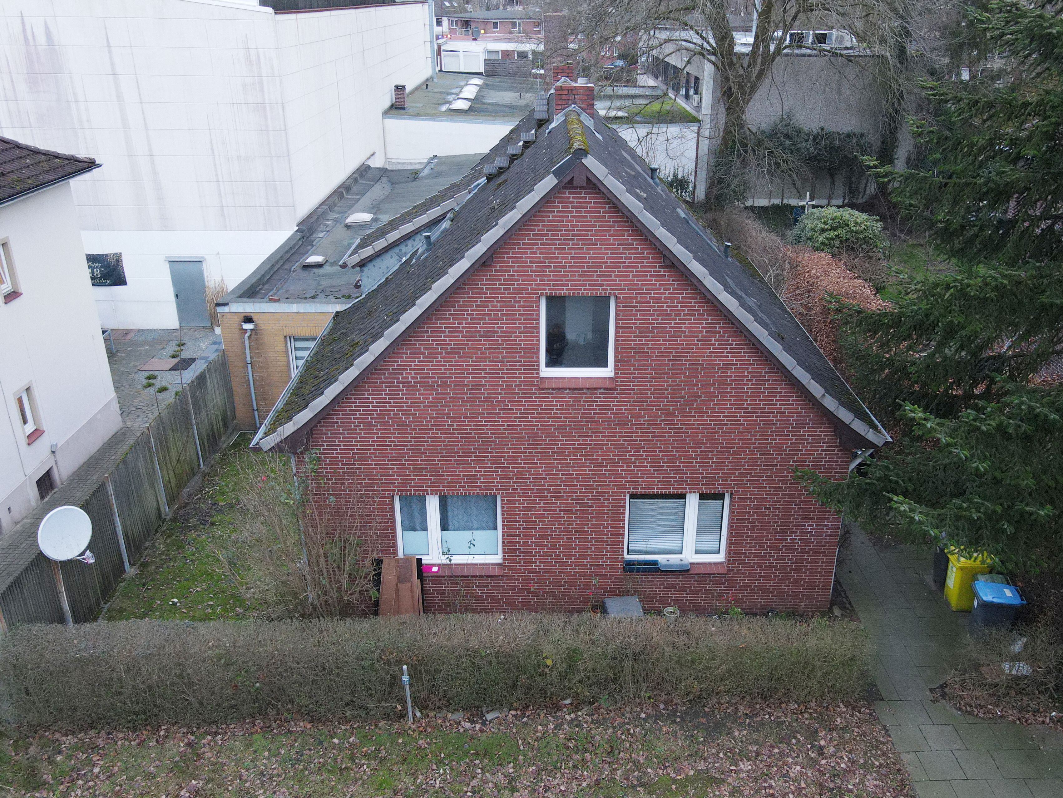 Mehrfamilienhaus zum Kauf 465.000 € 9 Zimmer 196,9 m²<br/>Wohnfläche 540 m²<br/>Grundstück Eidelstedt Hamburg 22523