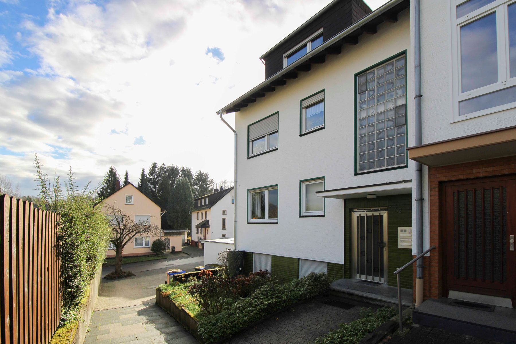 Mehrfamilienhaus zum Kauf als Kapitalanlage geeignet 599.000 € 8 Zimmer 189,6 m²<br/>Wohnfläche 800 m²<br/>Grundstück Lannesdorf Bonn 53179