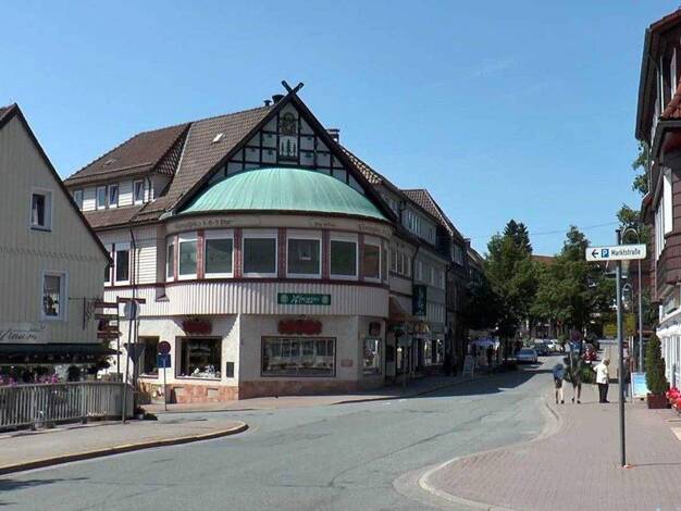 Mehrfamilienhaus zum Kauf provisionsfrei 365.000 € 20 Zimmer 611 m² 430 m² Grundstück Elbingeröderstr. 9 Braunlage 38700