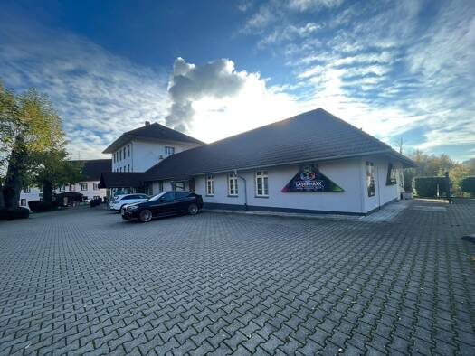 Haus zum Kauf 1.800.000 € 11 Zimmer 283,6 m² 3.936 m² Grundstück Waldshut Waldshut-Tiengen 79761