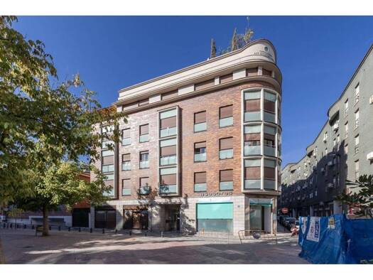 Wohnung zur Miete 1.400 € 4 Zimmer 131 m² 1. Geschoss Granada 18005
